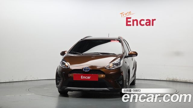 Toyota Prius 2021 — photo 3