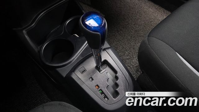 Toyota Prius 2021 — photo 12