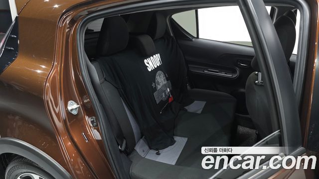 Toyota Prius 2021 — photo 18