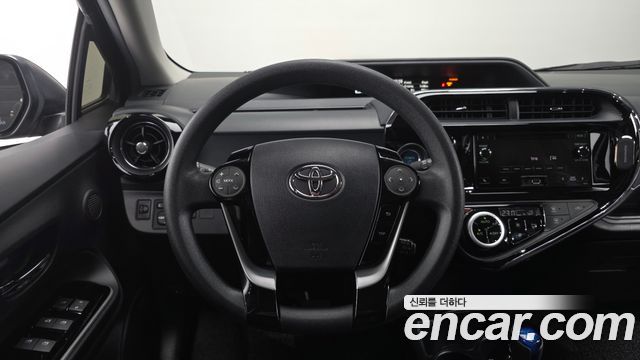Toyota Prius 2021 — photo 20