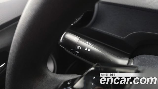Toyota Prius 2021 — photo 25