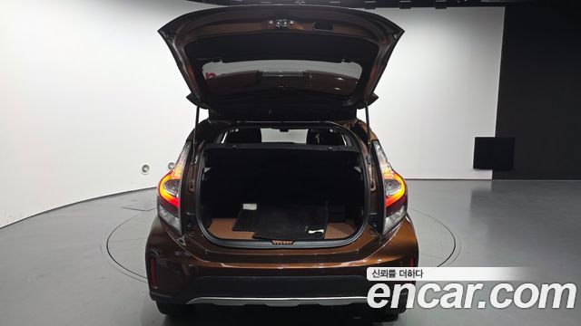 Toyota Prius 2021 — photo 26