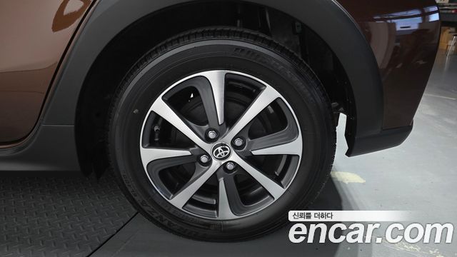 Toyota Prius 2021 — photo 7