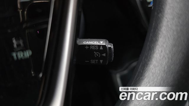 Toyota Prius 2021 — photo 28