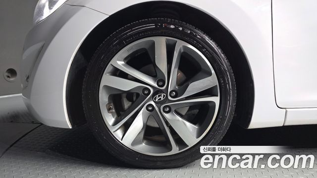 Hyundai AVANTE 2016 — photo 5