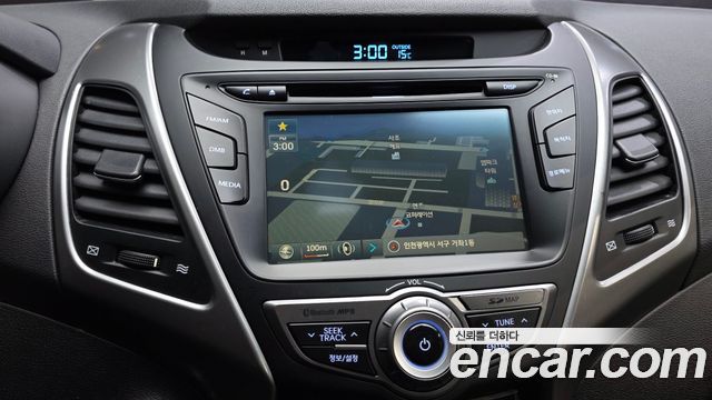 Hyundai AVANTE 2016 — photo 15