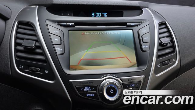 Hyundai AVANTE 2016 — photo 16