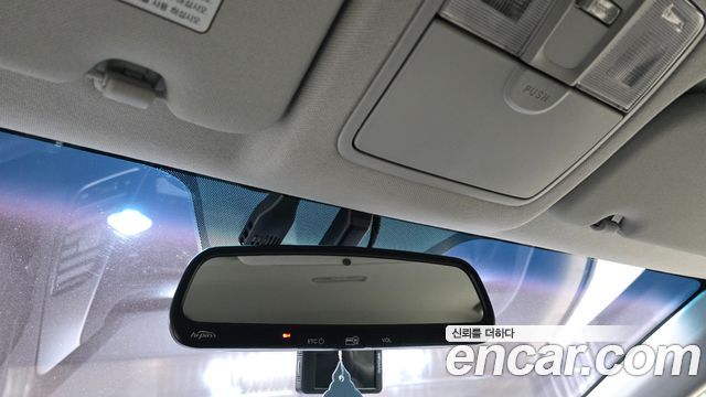 Hyundai AVANTE 2016 — photo 18