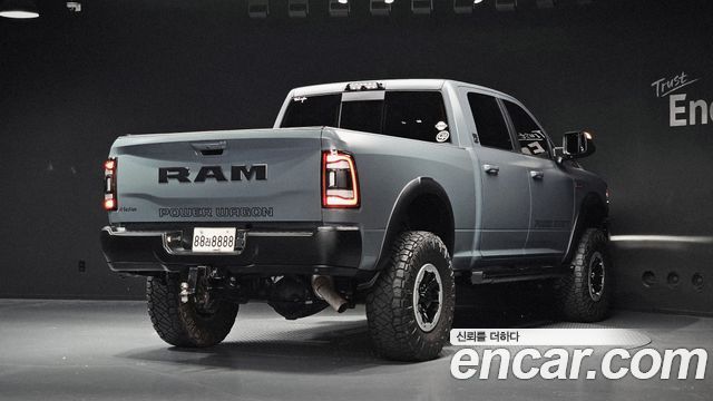 Dodge Ram Pick Up 2021 — photo 2