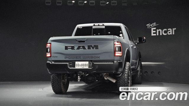 Dodge Ram Pick Up 2021 — photo 4