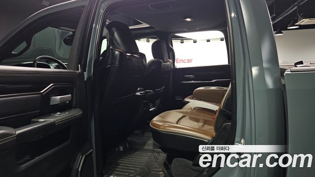 Dodge Ram Pick Up 2021 — photo 17
