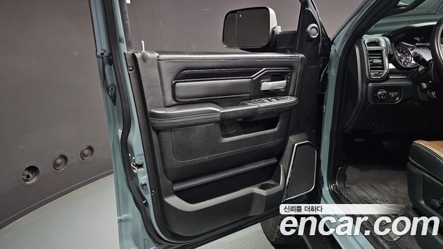 Dodge Ram Pick Up 2021 — photo 14