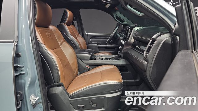 Dodge Ram Pick Up 2021 — photo 16