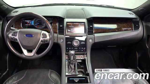 Ford Taurus 2015 — photo 7