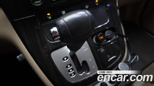 Kia Canival 2012 — photo 12