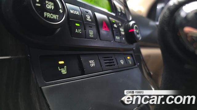 Kia Canival 2012 — photo 22