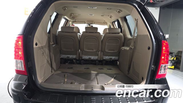Kia Canival 2012 — photo 26