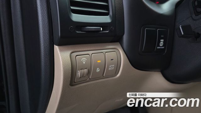 Kia Canival 2012 — photo 27
