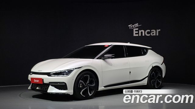 Kia EV6 2022 — photo 1