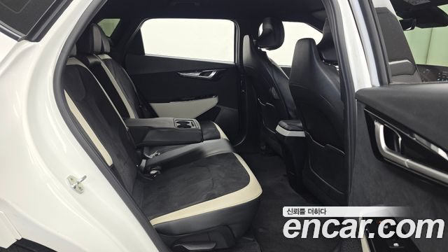 Kia EV6 2022 — photo 18