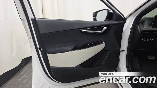 Kia EV6 2022 — photo 14