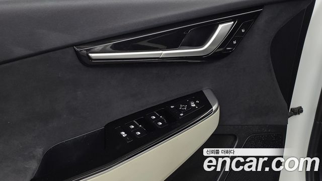 Kia EV6 2022 — photo 32