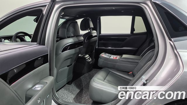 Genesis G90 2022 — photo 11