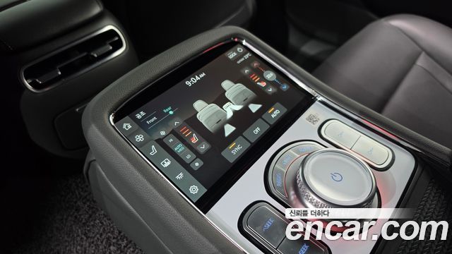 Genesis G90 2022 — photo 17