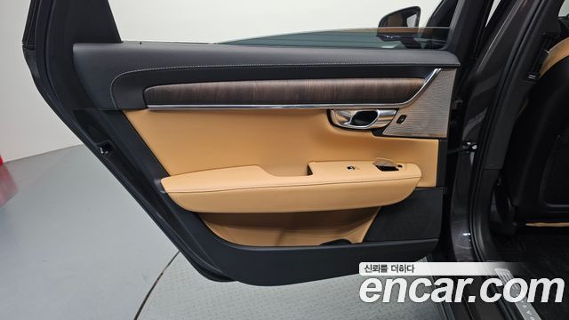 Volvo S90 2023 — photo 15