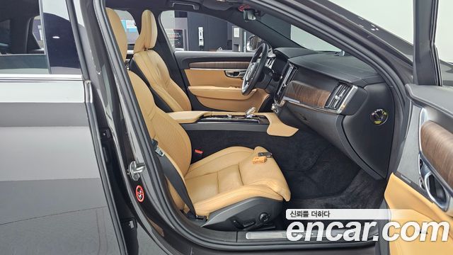 Volvo S90 2023 — photo 16