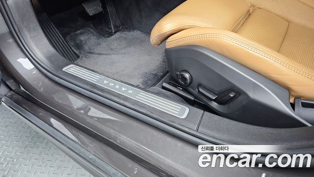 Volvo S90 2023 — photo 33