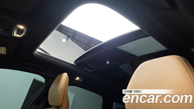 Volvo XC60 2019 — photo 22