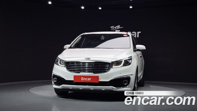 Kia Canival 2016 — photo 3