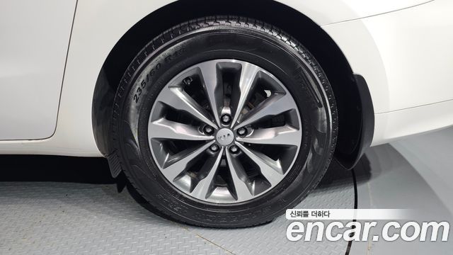 Kia Canival 2016 — photo 7