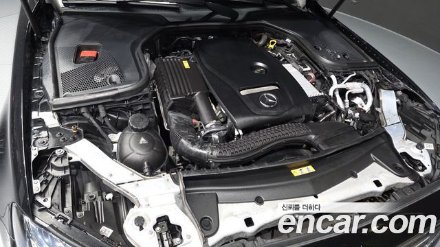 Mercedes-Benz E-Class 2017 — photo 6