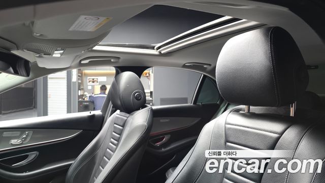 Mercedes-Benz E-Class 2017 — photo 17