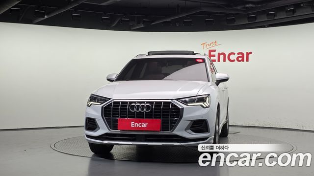 Audi Q3 2020 — photo 3