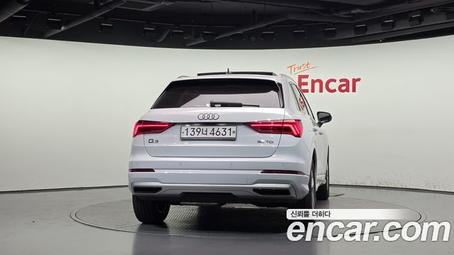 Audi Q3 2020 — photo 4