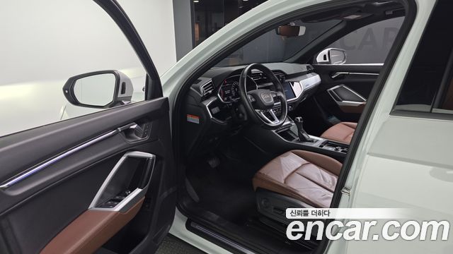 Audi Q3 2020 — photo 13