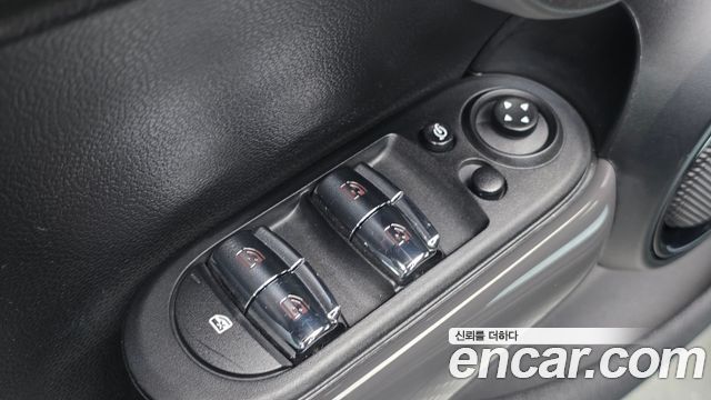 Mini Cooper 2018 — photo 18