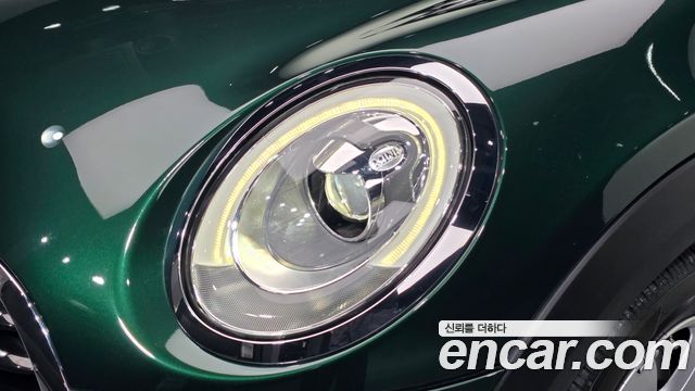 Mini Cooper 2018 — photo 8