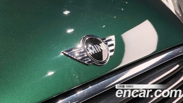 Mini Cooper 2018 — photo 31