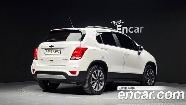 Chevrolet Korea Trax 2022 — photo 2