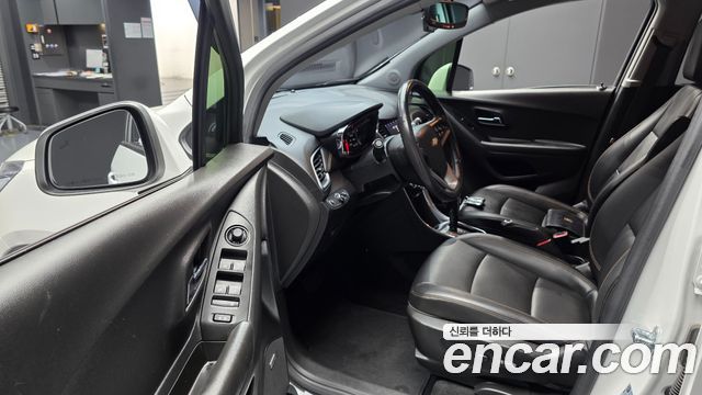 Chevrolet Korea Trax 2022 — photo 13