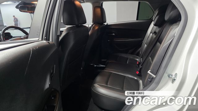 Chevrolet Korea Trax 2022 — photo 17