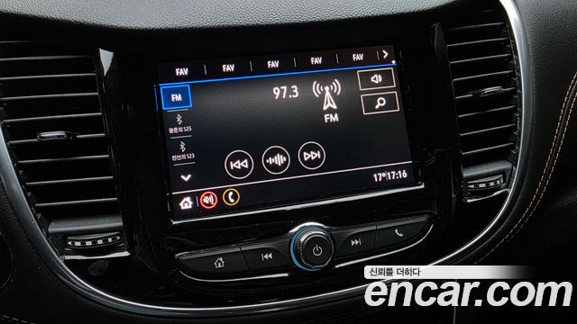Chevrolet Korea Trax 2022 — photo 30