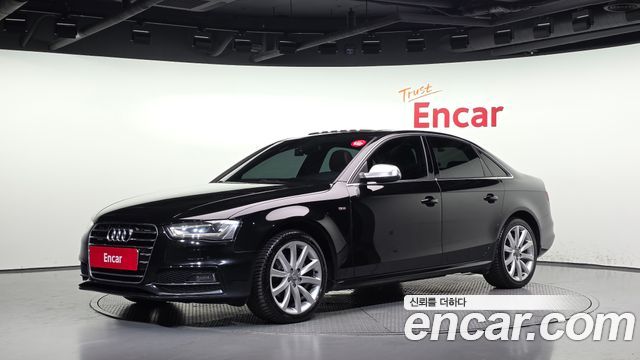 Audi A4 2015 — photo 1