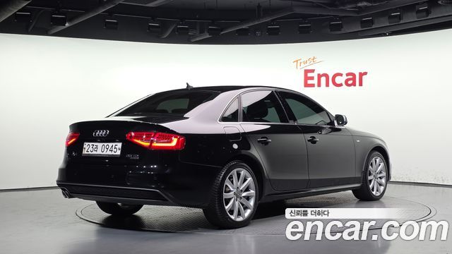 Audi A4 2015 — photo 2