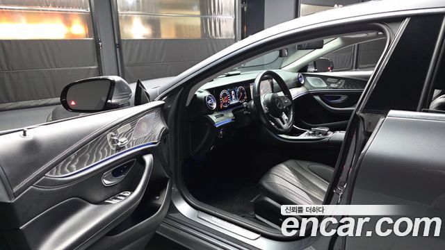 Mercedes-Benz CLS-Class 2019 — photo 10