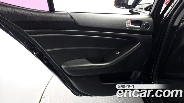 Kia K7 2013 — photo 15